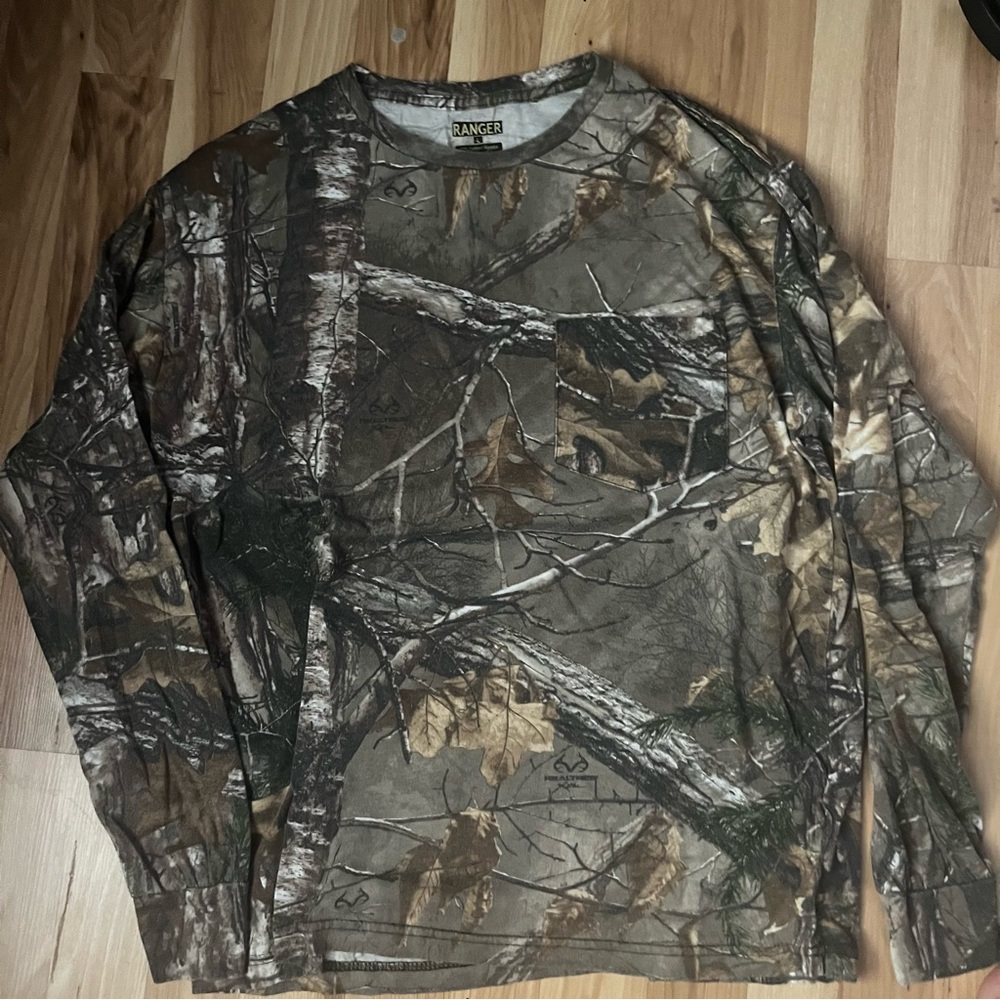 Long Sleeved camo pocket tee
